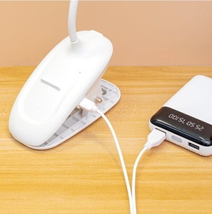 Hiện Đại Double-Đầu Cảm Ứng Thay Đổi Độ Sáng <span class=keywords><strong>LED</strong></span> Đèn Đọc Sách Cho Trẻ Em Có Thể Sạc Lại Linh Hoạt Cổ Clip-On Trắng Cho Phòng Ngủ Nghiên Cứu Bàn Top - Product Image 4