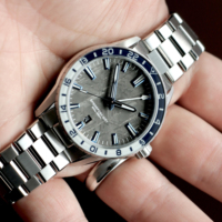Montre de plongée en météorite GMT 40MM assemblée avec SW330-2, cristal saphir plat avec revêtement intérieur AR, montre étanche à 200M