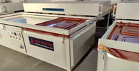 Machine de thermoformage sous vide chauffée par film PVC, machine de formage sous vide, machine de laminage sous vide pour portes de panneaux