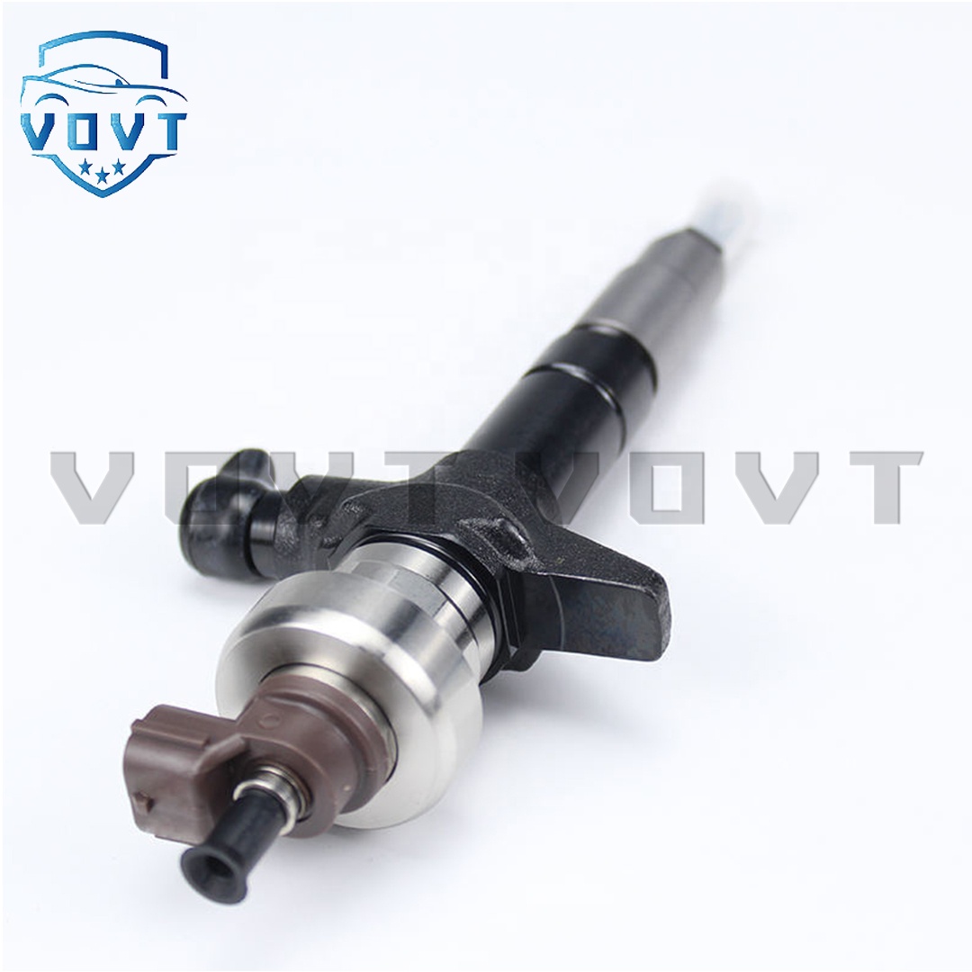 High Quality New Fuel Injector 095000-6100 for Engine 4JJ1 Diesel Injector