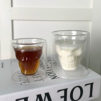 ¡Novedad de 2025! Tazas de vidrio de borosilicato, taza de Calavera, asas grandes de Color resistentes al calor con aprobaciones de bebidas calientes, diseño recto