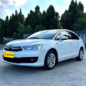 Citroën C-Elysée 1.6L d'occasion – Berline française pratique, simple, 5 places, conduite à gauche, sans franges, pour le transport - Product Image 2