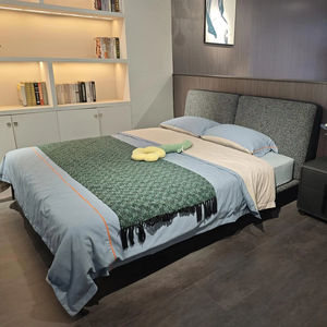 Modern Design Bedroom Furniture Hotel King Size <b>Double</b> <b>Bed</b> Set Grey Velvet Tufted Cushioned Queen <b>Storage</b> Up-Holstered <b>Beds</b> - Product Image 1