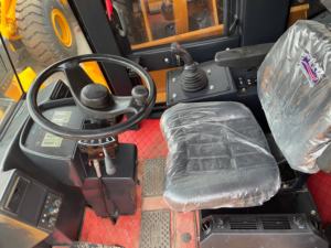 Мини-погрузчик LiuGong 835, компактный шарнирно-сочлененный погрузчик CLG835 - Product Image 6