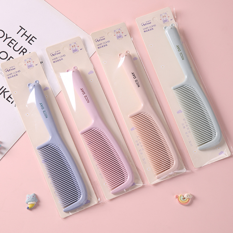 Peigne à oreilles d'ours de dessin animé