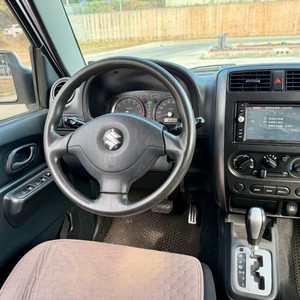 Suzuki <span class=keywords><strong>Jimny</strong></span> automatique d'<span class=keywords><strong>occasion</strong></span> à vendre, modèle 2012 1.3L JLX avec navigation, SUV d'<span class=keywords><strong>occasion</strong></span> pas cher, 4 places, bon état, petites voitures pour adultes - Product Image 6