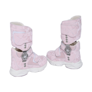 Sepatu ortopedi dengan penyangga tumit bawaan untuk penyangga bentuk kaki dan stabilisasi pergelangan kaki - Product Image 1