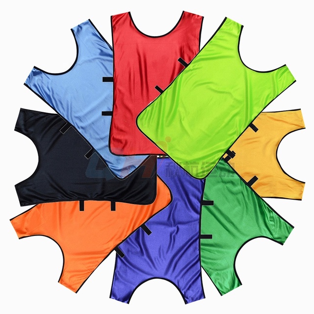 Luson Custom Logo Breathable Soccer Training Vest Football Pinnies Cheap Football Vest Mesh Soccer Vest Soccer Training Bibs