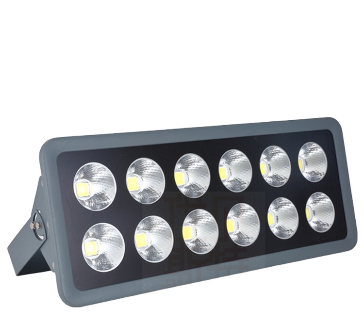 Требуется дистрибьютор 6500k 50000 люмен наружный светодиодный прожектор дальнего действия 500 Вт Водонепроницаемый прайс-лист