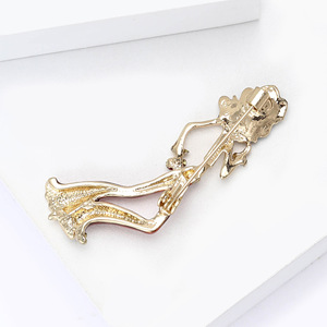 ZHENXUN Broche de mode en alliage émaillé pour femme, style Tango, accessoire vestimentaire de créateur, pour subcultures et femmes élégantes, avec personnalité et caractère - Product Image 6
