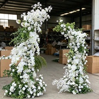 Guirlande de mariage en eucalyptus et fleurs de soie, en forme de croissant de lune et de corne, pour arche, allée, scène et réception