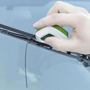 Lame d'essuie-glace universelle pour automobile et camion, rénovateur de pare-brise, nettoyeur de vitres de voiture, accessoires de nettoyage automobile - Product Image 1