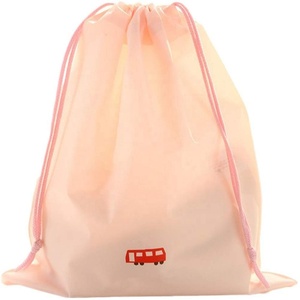 Sacs à cordon en coton et polyester Selvagio pour le rangement, le linge, les cadeaux, les chaussures, le cyclisme et l'eau – Vente en gros - Product Image 5