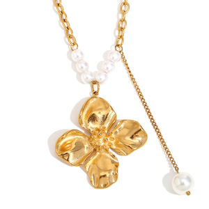 Collana elegante con ciondolo di perle imitazione fiore nuovo arrivo un pezzo placcato oro 18K gioielli in acciaio inossidabile - Product Image 1