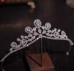 Tiaras <span class=keywords><strong>de</strong></span> Novia para Niñas, Corona <span class=keywords><strong>de</strong></span> Ballet con Pedrería <span class=keywords><strong>de</strong></span> Circonio, Accesorios para el Cabello para Disfraces, Fiestas <span class=keywords><strong>de</strong></span> Cumpleaños, Regalos <span class=keywords><strong>de</strong></span> Graduación - Product Image 2