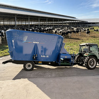 Mélangeur vertical de fourrage TMR à double vis sans fin, attelable à la prise de force du tracteur, pour la préparation de la TMR (Total Mixed Ration) dans les exploitations laitières