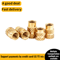 Laiton M1.6-M8 Inserts filetés à piquet de chaleur Offre Spéciale Écrou moleté en cuivre de forme carrée avec écrous d'insertion en laiton à trou intégré