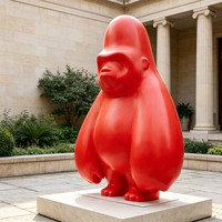 Sculpture de gorille rouge en FRP peinte sur mesure, style pop art grandeur nature, ornement pour place commerciale