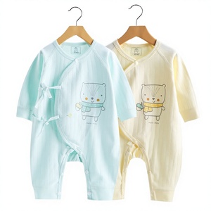 [Personalizzabile] Tutina in Cotone per Neonati Classe A 0-3-6 Mesi, Design a Farfalla Senza Cuciture, Colletto Inclinato con Laccio, Unisex - Product Image 1