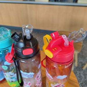Unicorn Plastic Water Bottle 800Ml With Straw Kids Student Gift Cup - Product Image 3