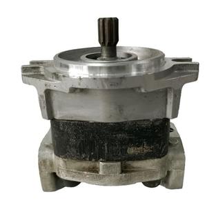 Pompe hydraulique à engrenages Kyb GCEGCLB 1 stage pour chariot élévateur diesel Clark 10-25 en provenance de Corée du Sud - Product Image 2