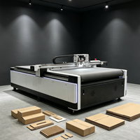Machine de découpe CNC à changement d'outil automatique TC pour boîtes en carton ondulé