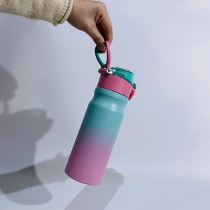 Nouvelle Bouteille d'Eau Isotherme Dégradée, Tasse de Sport <span class=keywords><strong>en</strong></span> Acier Inoxydable 304, Thermos Portable avec Paille pour l'Extérieur - Product Image 4