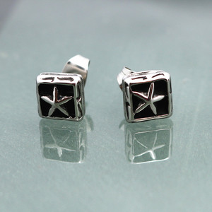 yunnique Stainless Steel <b>Small</b> Square <b>Stud</b> <b>Earrings</b> Star Pattern Retro Korean Style Fashion Jewelry - Product Image 1
