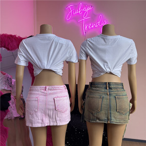 Completi estivi casual da <span class=keywords><strong>donna</strong></span> a due pezzi, t-shirt ampia con scollo rotondo e gonna cargo in <span class=keywords><strong>denim</strong></span>. - Product Image 2