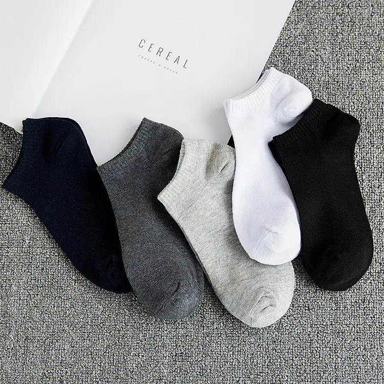 New arrival white cheap black package customized man ankle socks wholesale