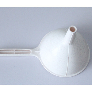 Entonnoir en plastique avec poignée, multi-usages, pour remplissage domestique, moule personnalisé par le fabricant - Product Image 1
