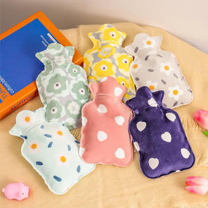 <span class=keywords><strong>Mini</strong></span> bouteilles d'eau chaude portables pour filles, sacs d'eau chaude <span class=keywords><strong>de</strong></span> <span class=keywords><strong>poche</strong></span> pour les pieds, vente en gros - Product Image 1