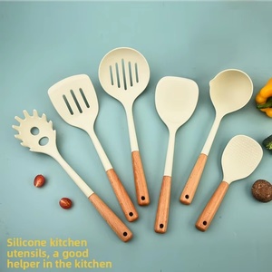 Ensemble d'ustensiles de cuisine en silicone de qualité supérieure, 6 pièces, spatule, cuillère, outils de cuisine, manche en bois, ensemble d'ustensiles de cuisine pour la cuisson - Product Image 2