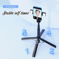 Trépied sans fil P135 pour téléphone et tablette avec lumière et microphone, perche à selfie longue avec télécommande et anneau lumineux