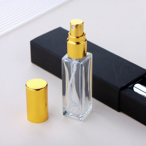 Botella de Perfume de Lujo Negra y Dorada para Perfume de 10 ml con Atomizador, Envase Cosmético de Vidrio Cuadrado - Product Image 1