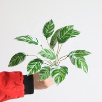 Plante artificielle en feuilles de Calathea, 28 cm, en plastique, fausse plante verte, durable, de haute qualité, pour la décoration intérieure et extérieure de la maison et du jardin