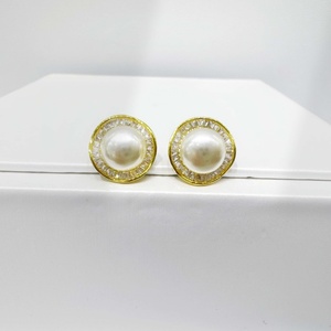 Pendientes de plata de ley 925 personalizados para mujer, para uso diario, con forma de bola redonda, clásicos, retro, chapados en oro, con perlas. - Product Image 5