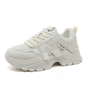 LYKU QRJ01 Nouvelles Chaussures Femme Tendance Respirantes Antidérapantes à Lacets Style Dad Shoes Baskets à Plateforme Rehaussée Automne/Printemps/Été - Product Image 2