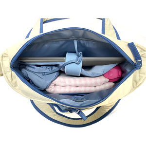 Сумка для пиклбола RTS Puffy для женщин, нейлоновая, с мягкой подкладкой, с плечевым ремнем, стеганая, в стиле пуховика, рюкзак для пиклбола - Product Image 5