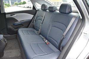 <span class=keywords><strong>Chevrolet</strong></span> Koruze d'occasion, berline essence 1.5L, pneus R16 205/55, cabine spacieuse 4 portes, idéale pour une utilisation familiale - Product Image 5