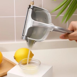 Presse-agrumes manuel en aluminium pour canne à sucre, détachable, pour la maison - Product Image 1