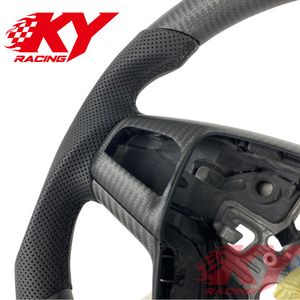 Volant personnalisé en fibre de carbone pour Ford Mustang électrique version européenne PUMA Titanium X ST-Line, pack d'apparence premium - Product Image 2