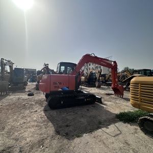 Excavadora Usada Hitachi Zaxis70 de 7 Toneladas de Alta Calidad en Venta con Componentes Principales: Motor, Caja de Cambios, Bomba de Engranajes - Product Image 1