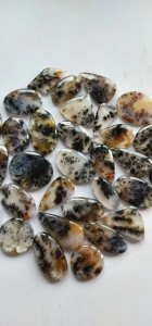 อัญมณีธรรมชาติรูปหัวใจ Thulite สุดน่ารักสำหรับทำเครื่องประดับราคาส่ง - Product Image 4
