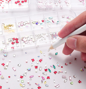 12 grilles ongles <span class=keywords><strong>strass</strong></span> 2MM 3MM 4MM bricolage <span class=keywords><strong>dent</strong></span> gemme Kit pas de colle fleur <span class=keywords><strong>papillon</strong></span> or <span class=keywords><strong>dent</strong></span> gemme pour la décoration des dents - Product Image 4