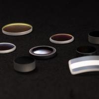 Composants optiques sur mesure : lentilles, prismes et fenêtres pour vos applications industrielles et de recherche spécifiques