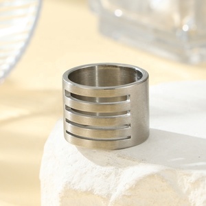 Yiwu Aceon in acciaio inossidabile per la creazione di gioielli Modulare strumento <span class=keywords><strong>ditale</strong></span> spazzolato finitura larga Multi spaccature anello cavo - Product Image 3