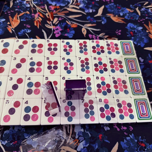Bộ quân cờ Mahjong acrylic trong suốt màu tím đậm, in họa tiết thỏ hề, dành cho các buổi chơi game thời trang của các quý cô. - Product Image 4