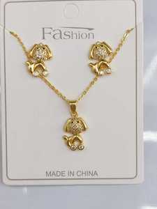 Conjunto de Collar y Aretes con Cruz, Chapado en Oro de 18K, Aretes Colgantes con Colgante de Cruz, Conjunto de Joyería de Moda al por Mayor - Product Image 2