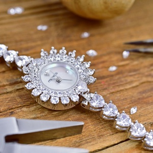Hot Selling Gathering Jewelry 2024 New Quartz <strong>Watch</strong> Luxury and Fashionable <strong>Women's</strong> <strong>Watch</strong> <strong>Set</strong> with Water Diamond and Beimu Face - Product Image 3